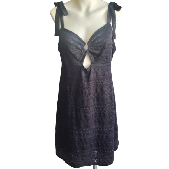 Live To Be Spoiled Womens Junior NWT Eyelet Bodycon Dress XXL - Picture 1 of 9